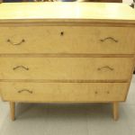 838 2164 CHEST OF DRAWERS
